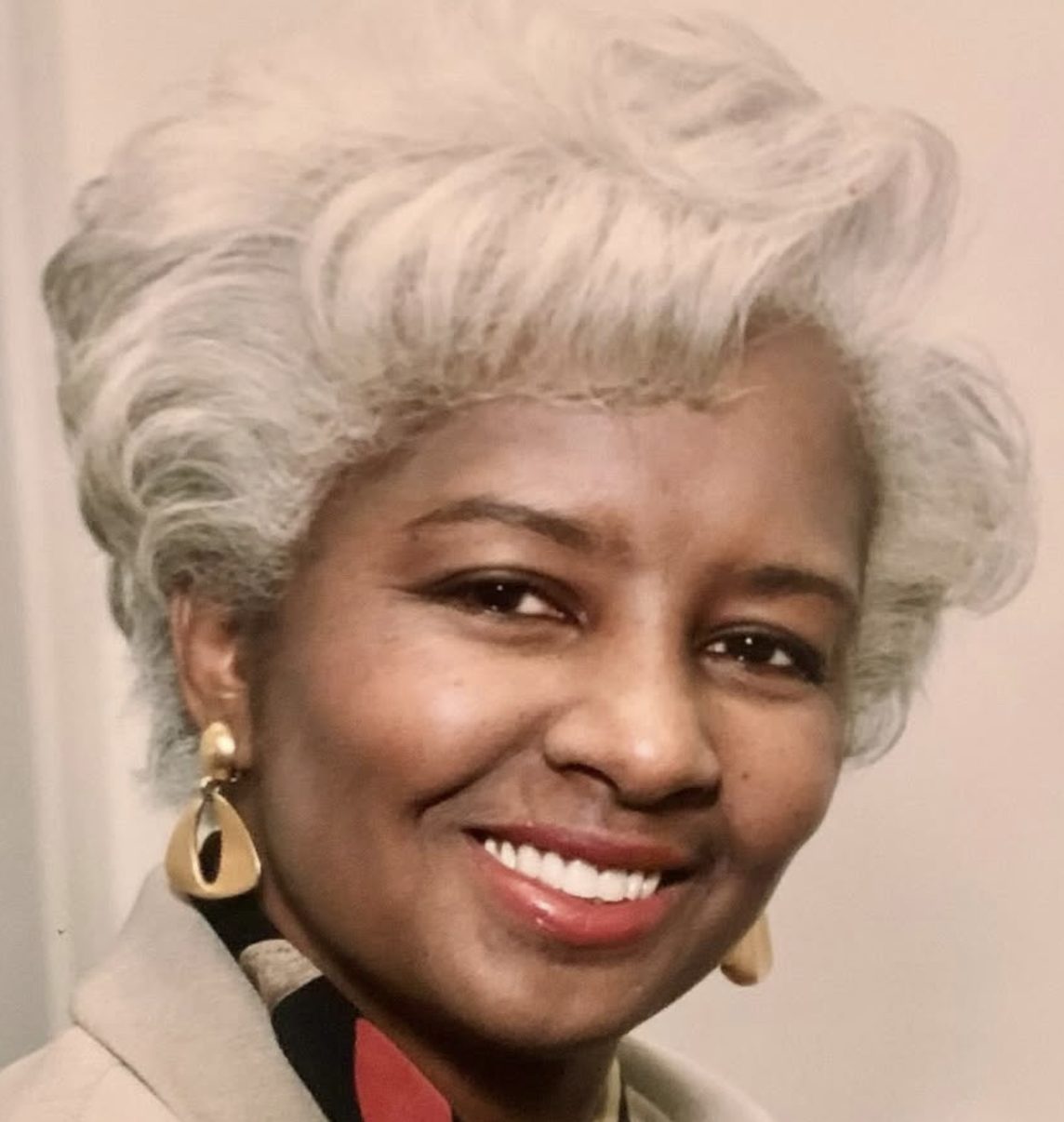 Retro Curly Bouffant