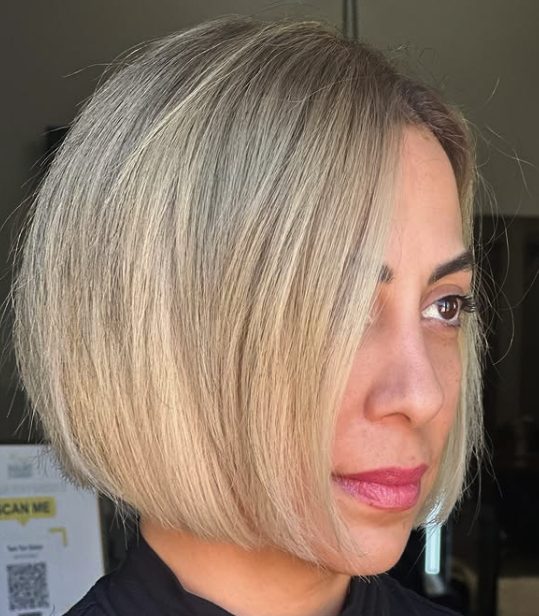 Rounded Bob with Delicate Layers