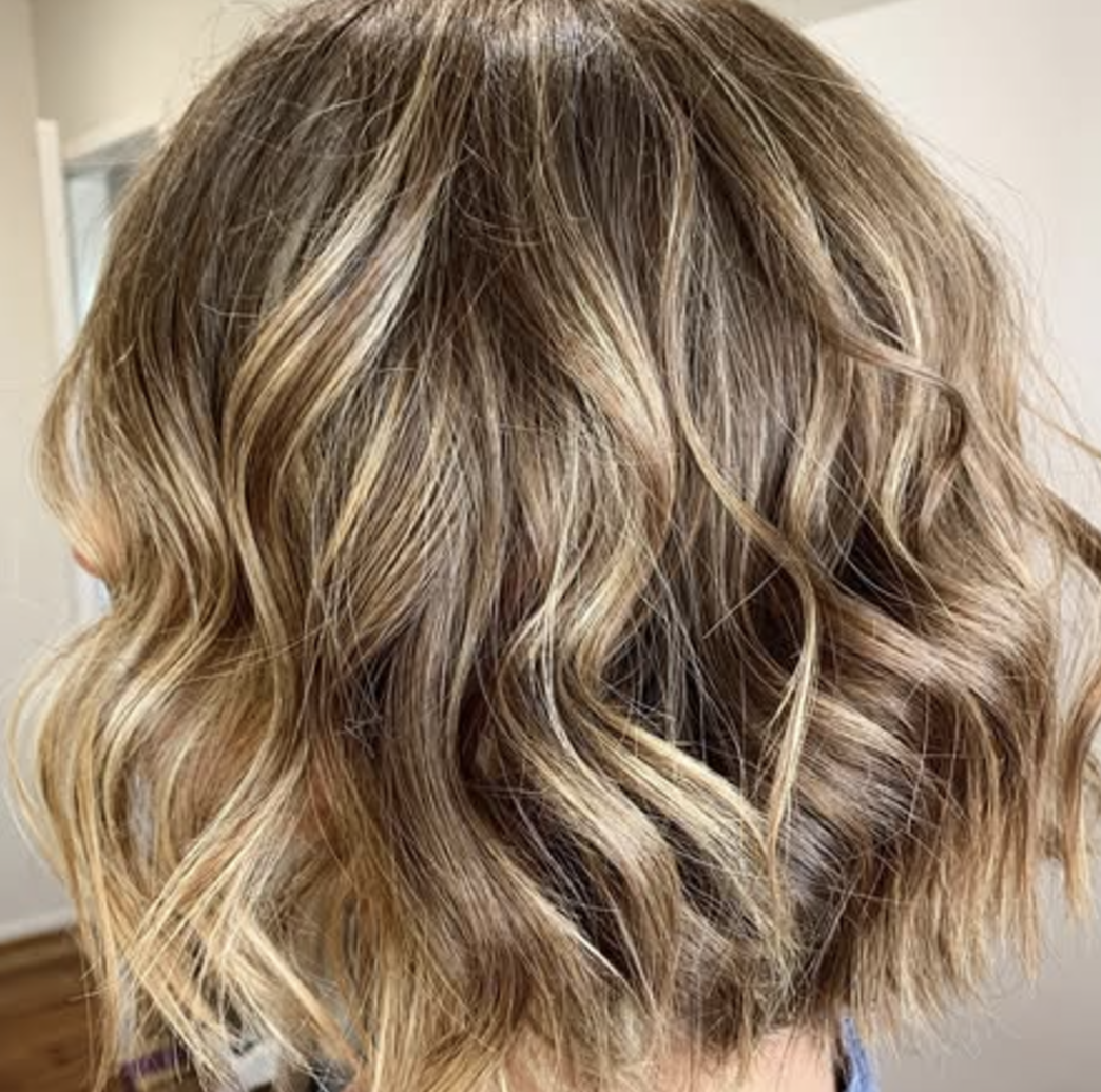 Shoulder-Length Waves with Balayage