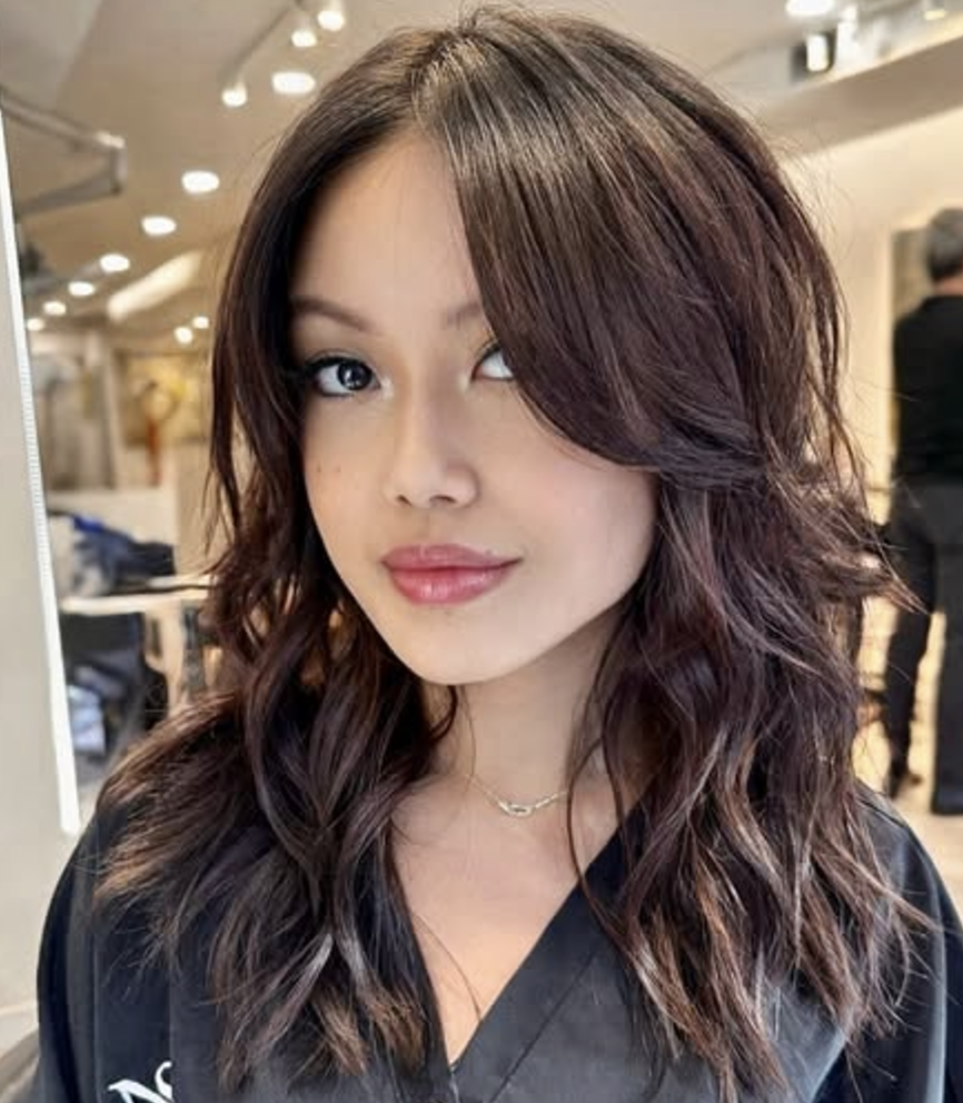 Soft Shoulder Length Waves with a Curtain Fringe