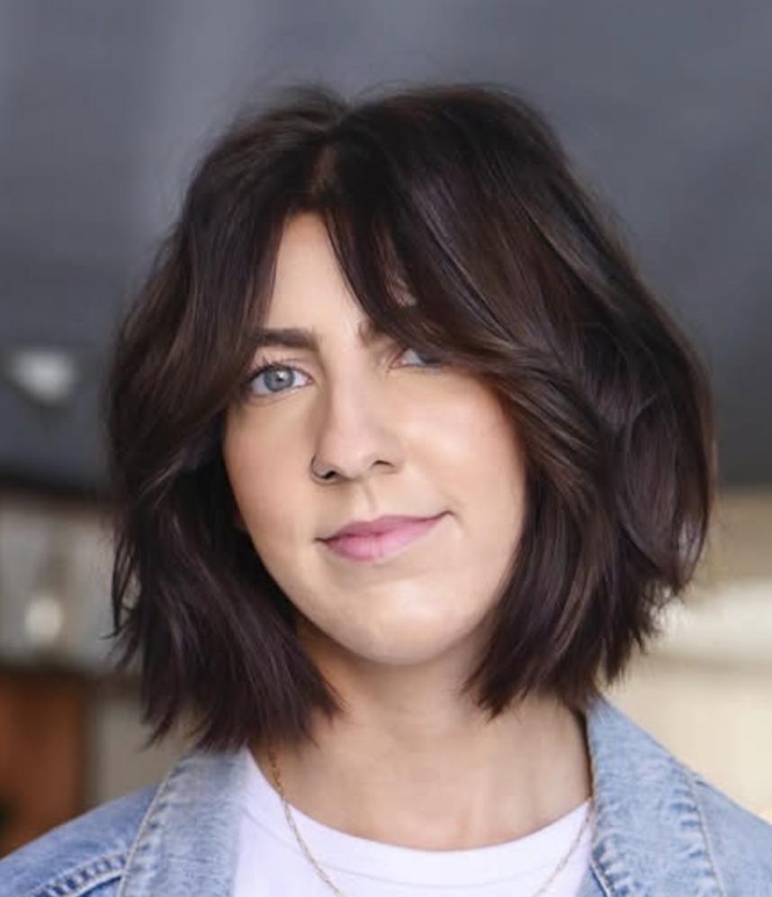 Textured Medium Bob with Curtain Fringe