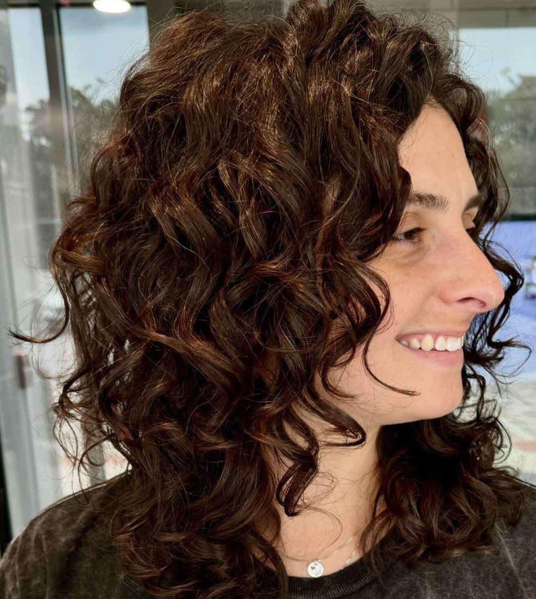 Voluminous Layered Curls