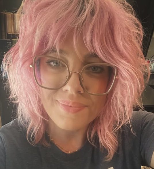 Wavy-Layered Shag with Soft Pink Tones